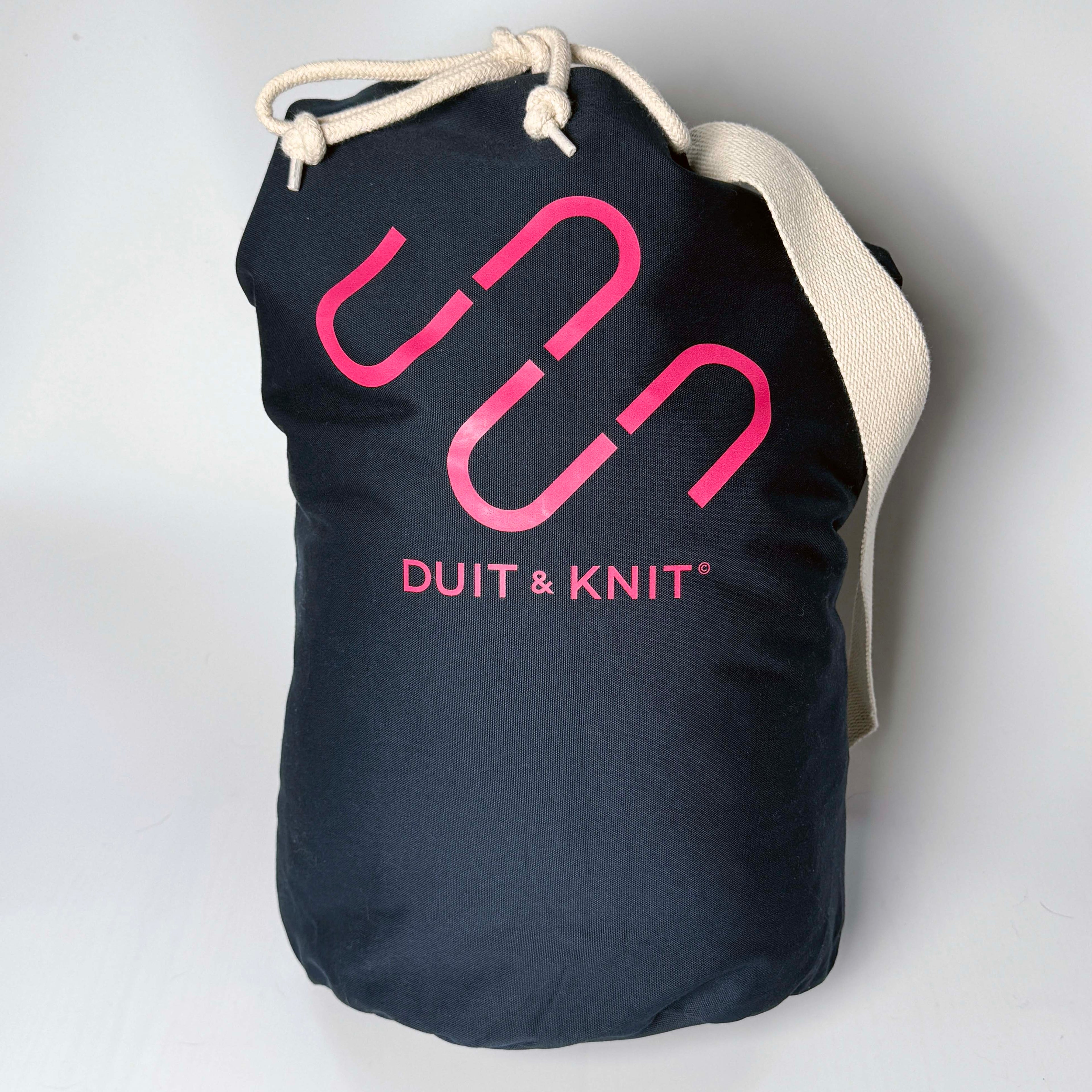 Seesack mit "DUIT & KNIT" Logo