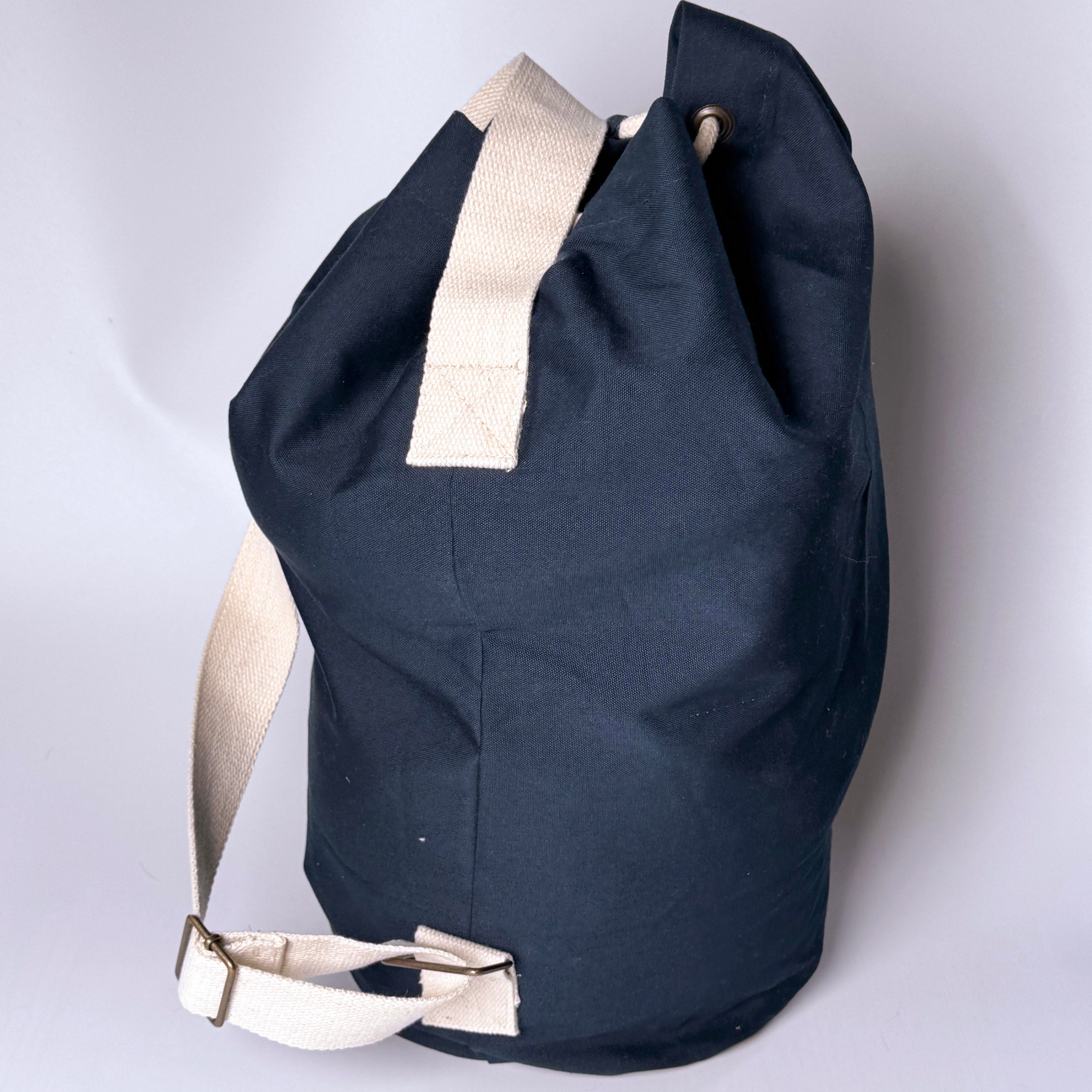 Seesack mit "DUIT & KNIT" Logo